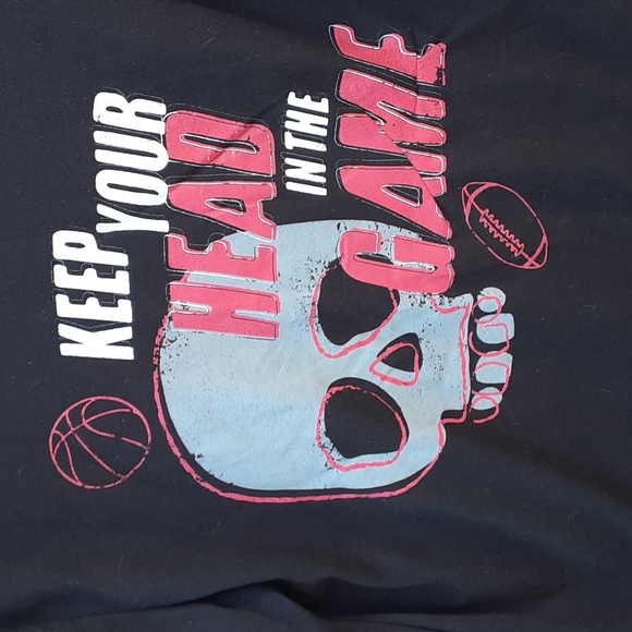 Shirt - Picture 2 of 4